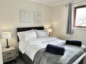 Riverview Apartment 2 bed, 2 bath, Free Parking WiFi