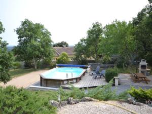 Maisons de vacances Alluring Holiday Home in Largenti re with Pool : photos des chambres