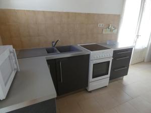Maisons de vacances Maison 5 pers a Notre-Dame-de-Monts, a 150m des plages, avec jardin et parking - FR-1-540-269 : photos des chambres