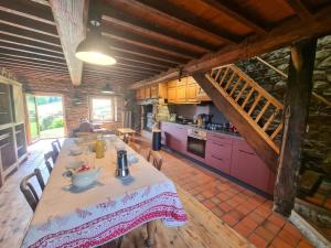 Gîte confortable au cœur du Pilat avec vue imprenable - FR-1-496-294