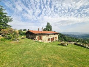 Maisons de vacances Gite de charme dans le Massif du Pilat - FR-1-496-294 : photos des chambres