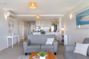 Seaview Getaway - 2 2 Solway Cres EncounterBay - BYO Linen