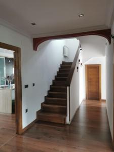 Casa con finca en Oviedo El Casero