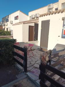 CHARMANT STUDIO VILLAGE NATURISTE CAP AGDE