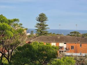 Nicely located three bedroom apartment in Bondi Beach.
