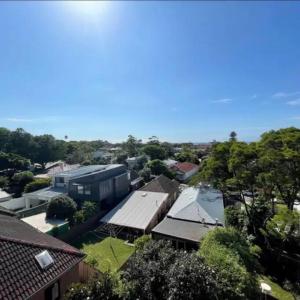 Nicely located three bedroom apartment in Bondi Beach.
