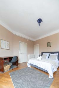 Appartements Le Rue Neuve - Appartement Calme et lumineux : photos des chambres