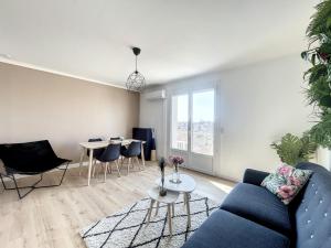 Appartements AppartementT5 - Parking gratuit - Tres belle vue : photos des chambres