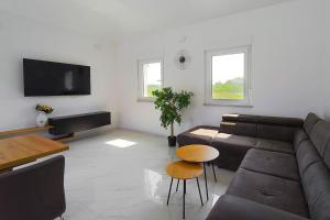 Residence Flego - private swimming pool and big outside space