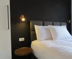 White Moon Inn - 内韦伊兰