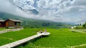 S Plus Bungalow - Pan Phó Tchay