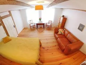 Klein aber fein in der Altstadt - آنغرمونده