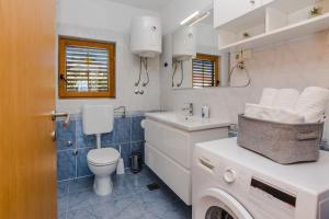 Apartment Roko - up to 4 people with free parking