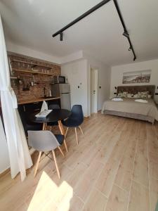 Studio Apartments Leut & Lanterna