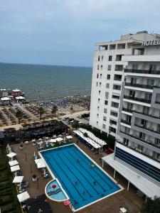 Coastal Horizon Deluxe Apartment