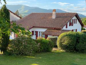 Appartements BaskoParadis I Eco-Gites I Calme I Vue I Anes I Jardin I Montagne I Nature : photos des chambres