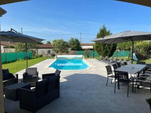 Villas jolie maison au calme avec piscine chauffee : photos des chambres