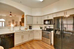 Shelby Farms Greenline Access: Modern Cordova Home