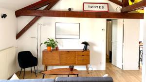 Appartements Beau 81m2 troyen a 2m de la gare : photos des chambres