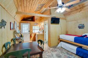 Emory Studio Cabin with Lake Fork Boat Access!