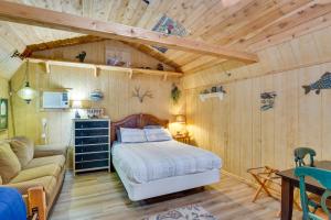 Emory Studio Cabin with Lake Fork Boat Access!
