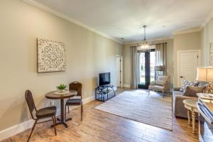 Swim, Golf and Bowl - Loretto Vacation Rental Apt!