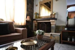 LIVADAKI COTTAGE - Troulos