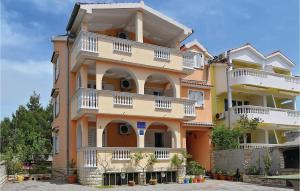 Stunning Apartment In Vodice With 1 Bedrooms And Wifi