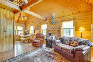 Secluded Oakland Cabin w Private Yard!