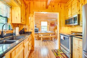 Secluded Oakland Cabin w Private Yard!