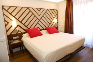 Superior Double Room with views room in Hotel Boutique Atrio