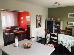 Nice house, garden and BBQ 3km from the beach / Jolie maison, jardin et BBQ à 3 km de la plage - 艾姆波茨卡佩尔