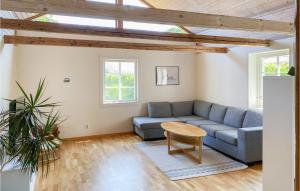 Stunning Home In Kalmar With Kitchen