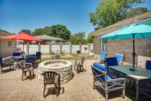 Centrally Located Hampton Home 6 Mi to Downtown! - 纽波特纽斯