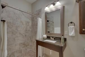 Loretto Vacation Rental 7 Mi to State Park!