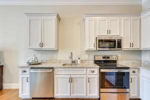 Keestone Resort Apartment about 7 Mi to State Park