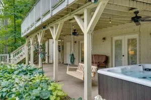 Lakefront Cadiz Home with Hot Tub! - Kuttawa