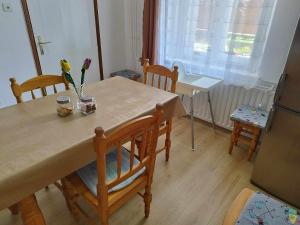 Tartós Szegfű Vendégház, Magánszállás