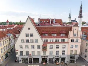 Old Town - Hall Square Apartment - Toompea