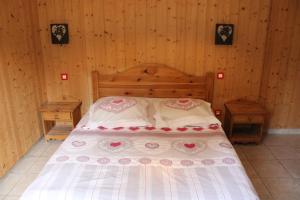 Fermes Gite l'essentiel : Chambre Familiale
