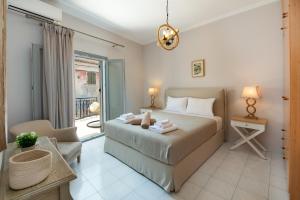 Marilus, Paxos Port House