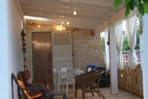 Trullo Vito in Valle D itria con piscina