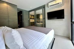 Kamala Beach D49 Exclusive Junior Suite