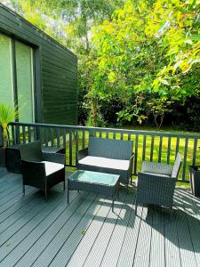 2-Bed Apartment Sleeps 6 with Pool Table