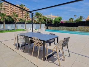 Inmovecos Villa de lujo con piscina privada Gawy