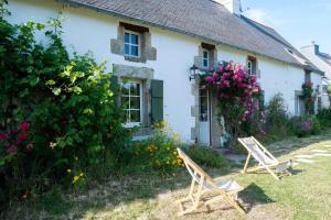 Maisons de vacances La Maison de L'Amiral, son jardin, son tennis a 7 min a pied de l'ocean : photos des chambres