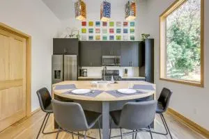 New Castle Getaway with Grill and Mountain Views! - Silt