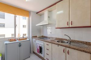 Precioso apartamento de 3 habitaciones y vistas al mar