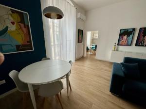 NOUVELLE VAG - Apartment & Room