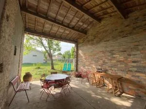 Alice’s house, Maison & Grange à 10km de l’Océan - Naujac-sur-Mer